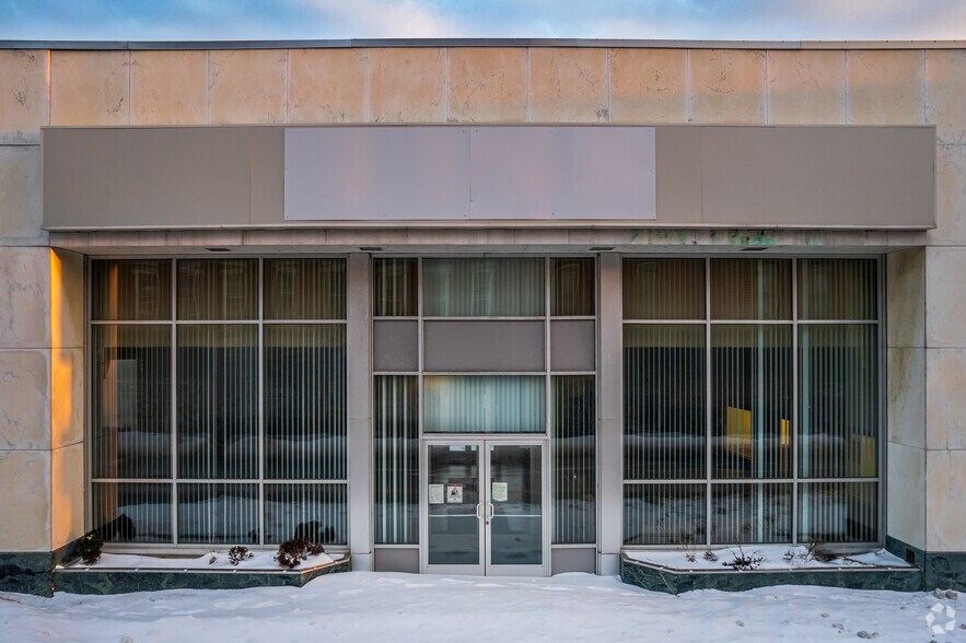 30 E Main St, Geneva, OH à louer - Photo de l’immeuble – Image 3 sur 24