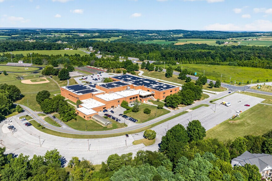 1400 Panther Dr, Hampstead, MD à vendre - Photo de l’immeuble – Image 3 sur 16