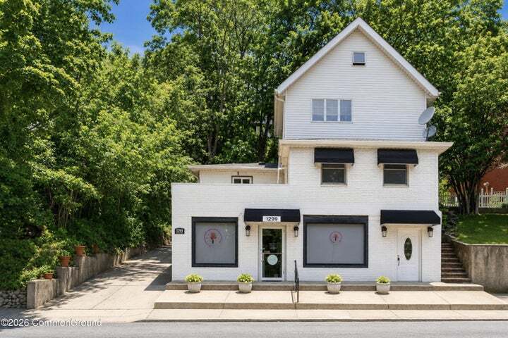 1299 Richmond Rd, Staten Island, NY à vendre - Photo de l’immeuble – Image 1 sur 21