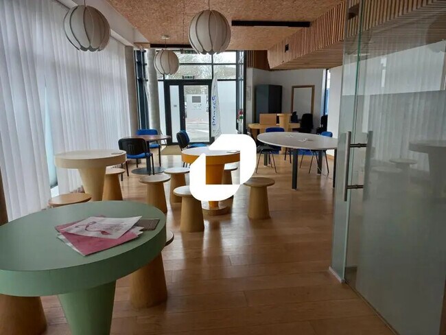 Plus de détails pour Bureau à louer