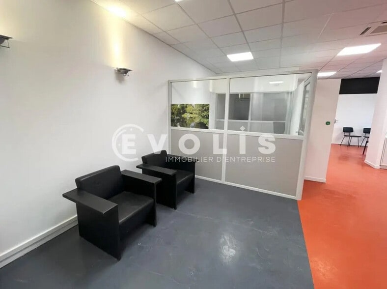 Bureau dans Amiens à louer - Photo de l’immeuble – Image 2 sur 6