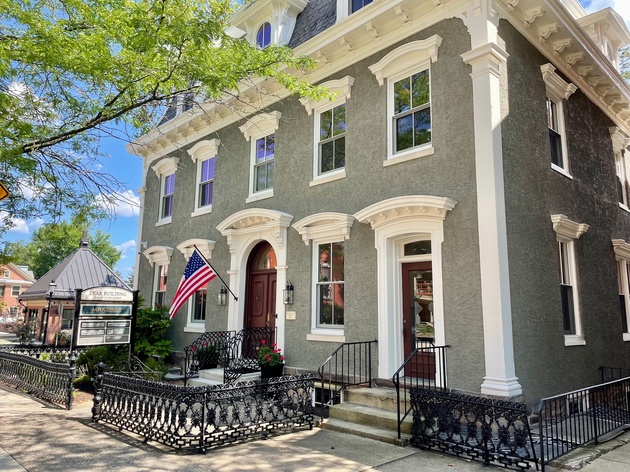 68 E Court St, Doylestown, PA à louer Photo principale– Image 1 sur 15