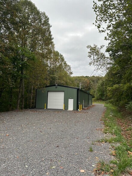 15126 Veterans Memorial Hwy, Reedsville, WV à vendre - Photo principale – Image 3 sur 12