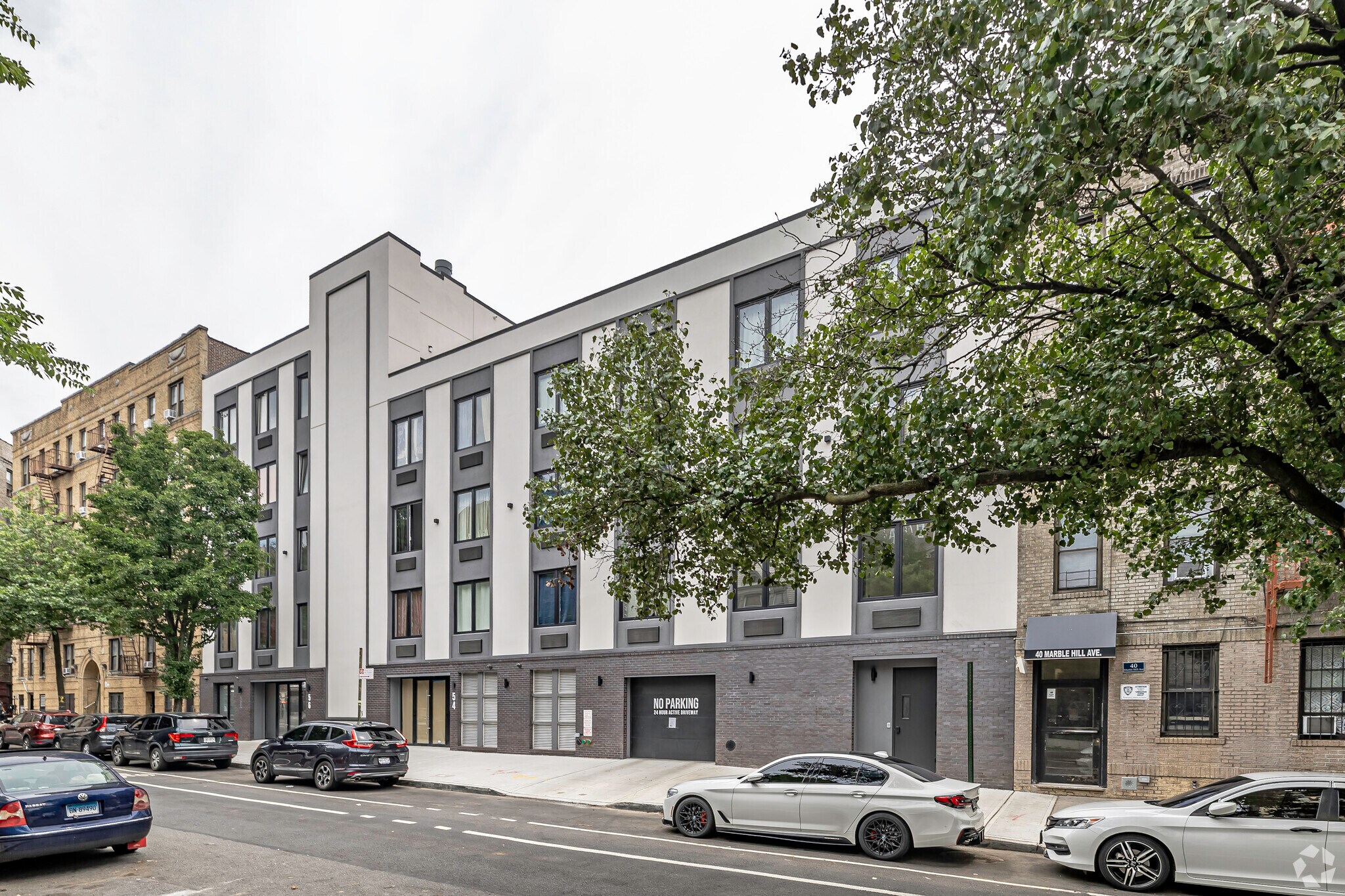 56 Marble Hill Ave, Bronx, NY à louer Photo principale– Image 1 sur 3