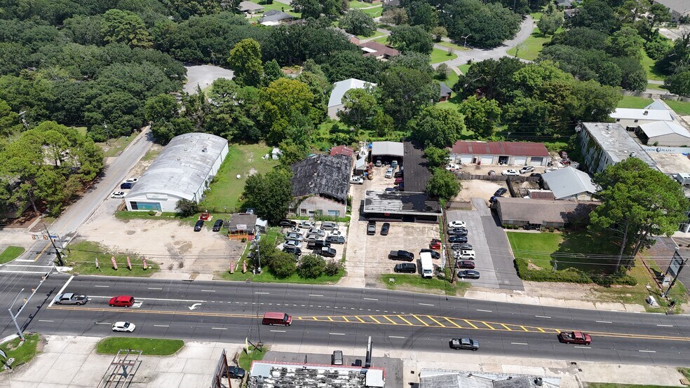 524 N Foster Dr, Baton Rouge, LA à vendre - Photo de l’immeuble – Image 3 sur 3