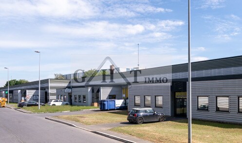 Industriel/Logistique dans Le Bourget à louer Photo de l’immeuble– Image 1 sur 6