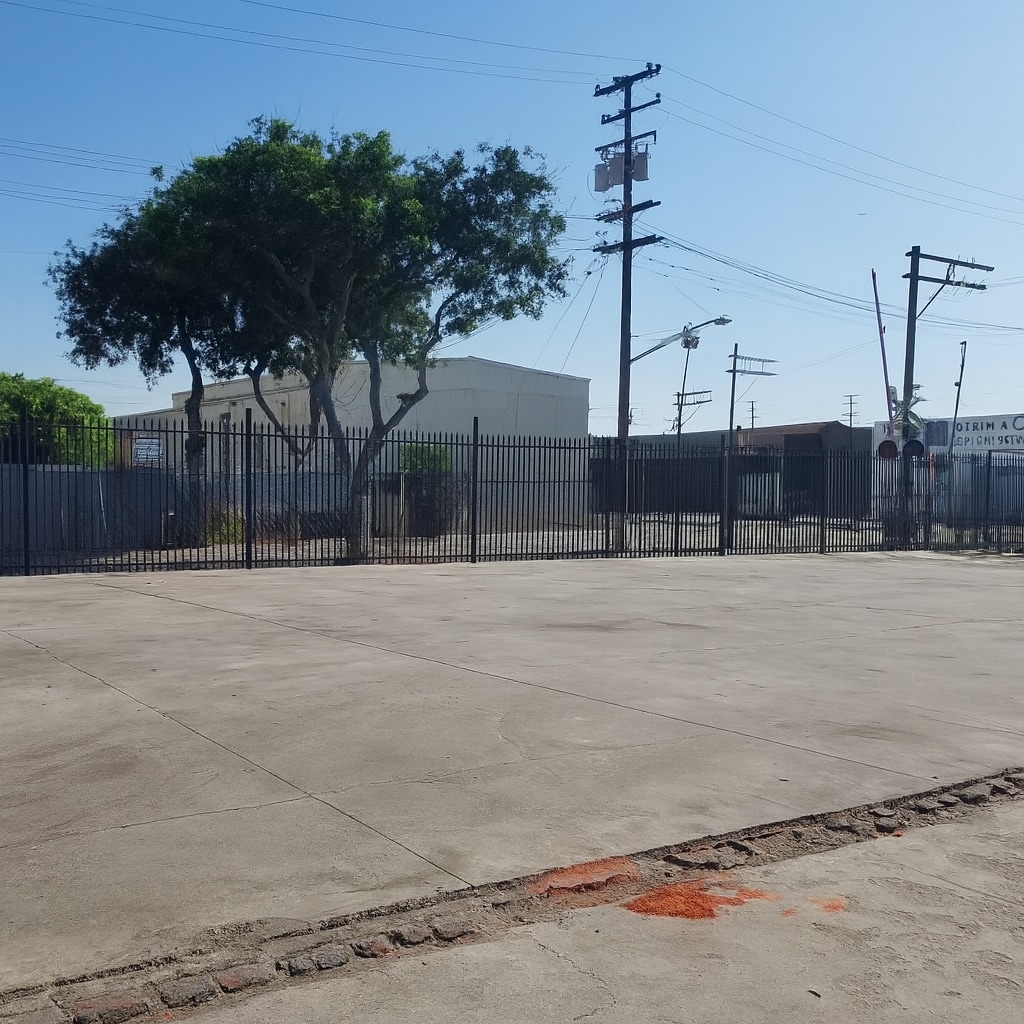 2412 E 57th St, Vernon, CA à louer Photo principale– Image 1 sur 3