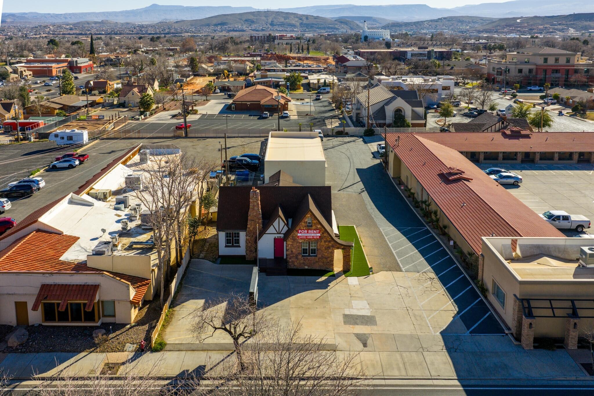 328 E St George Blvd, Saint George, UT à louer Photo principale– Image 1 sur 19