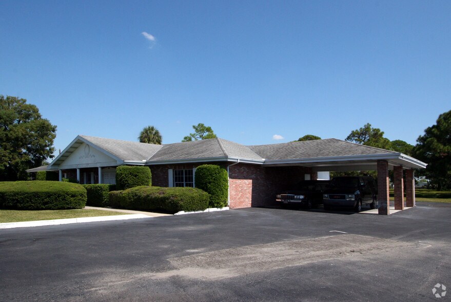 5827 14th St, Bradenton, FL à vendre - Photo de l’immeuble – Image 3 sur 6