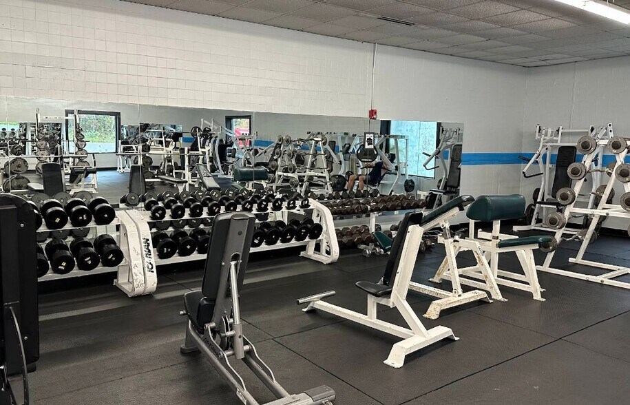 1250 Route 44, Raynham, MA à vendre - Photo de l’immeuble – Image 2 sur 4