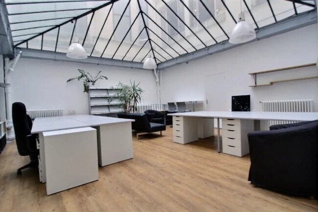 Plus de détails pour 5 Rue Saulnier, Paris - Bureau à louer