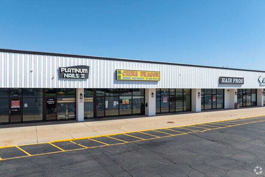 1015-1067 W Jackson St, Morton, IL à louer - Photo de l’immeuble – Image 3 sur 4