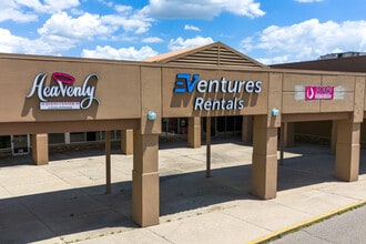 1102-1192 W Kemper Rd, Cincinnati, OH à louer Photo de l’immeuble– Image 1 sur 1