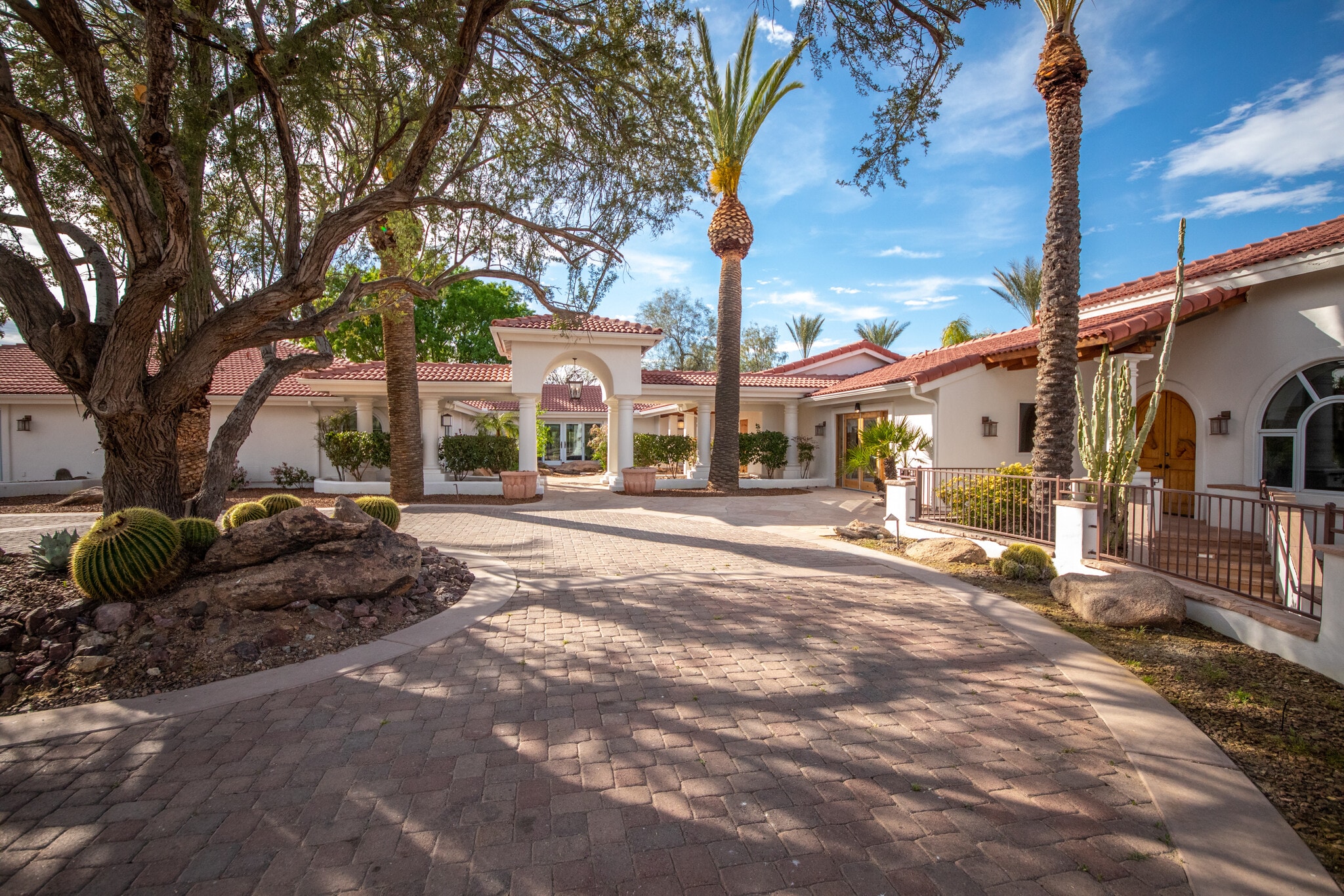 28331 Rocking Horse ln, Morristown, AZ à louer Photo de l’immeuble– Image 1 sur 9