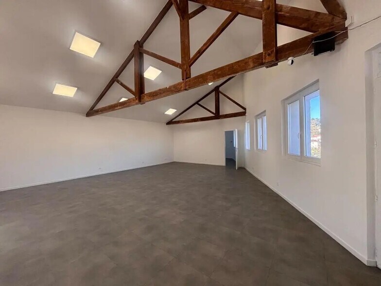 5 Rue Pierre Dravet, Marseille à louer - Photo intérieure – Image 2 sur 4