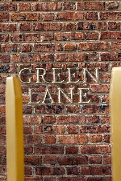 114 Green Ln, Philadelphia, PA à louer - Photo de l’immeuble – Image 2 sur 26