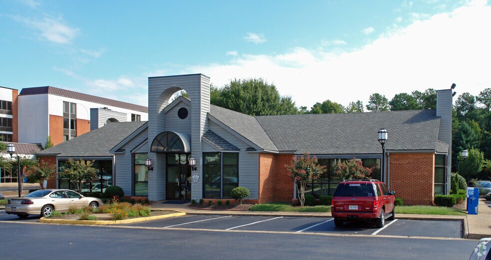 2005 Richmond Rd, Williamsburg, VA à vendre - Photo principale – Image 1 sur 12