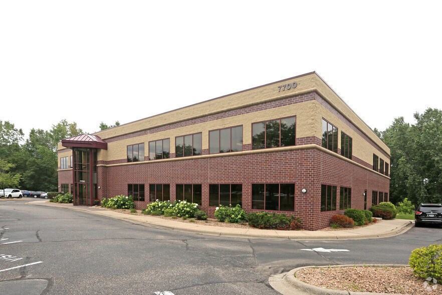 7700 Equitable Dr, Eden Prairie, MN à louer - Photo de l’immeuble – Image 2 sur 10