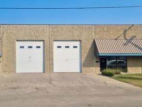 52 129 Av NW, Edmonton, AB à louer Photo intérieure– Image 2 sur 13