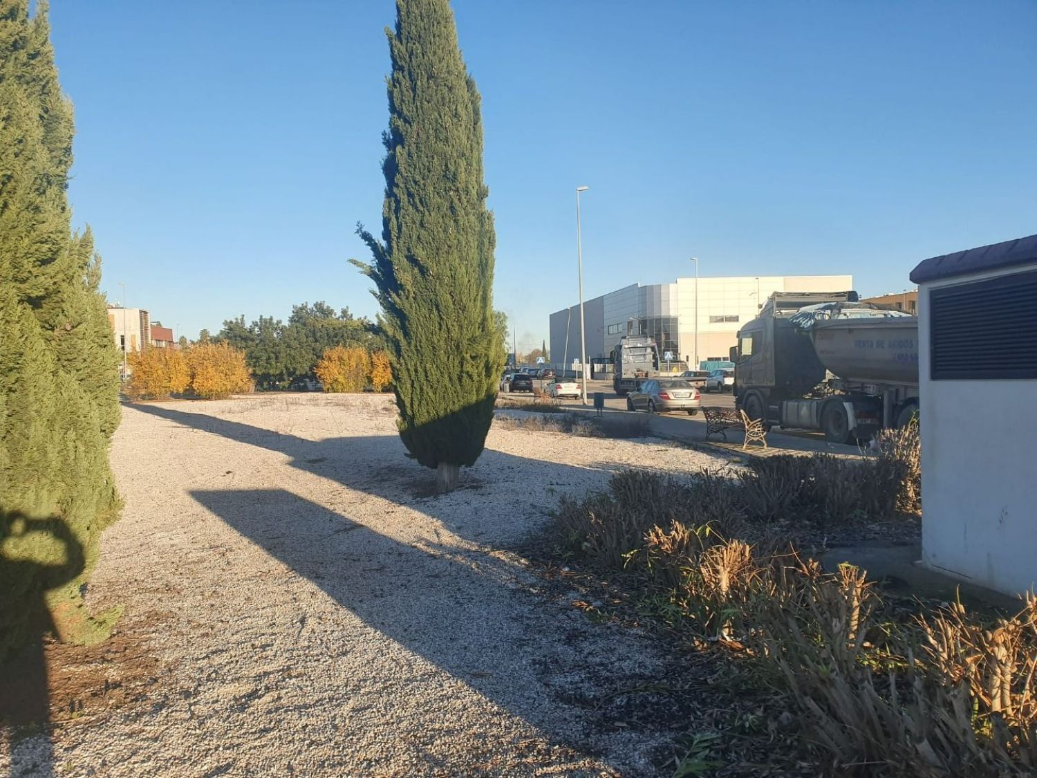 Industriel/Logistique dans Salteras à vendre Photo de l’immeuble– Image 1 sur 16
