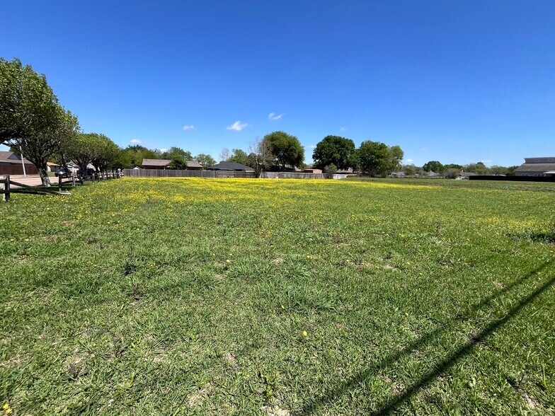 0 Fairmont Parkway, La Porte, TX à vendre - Photo de l’immeuble – Image 2 sur 4