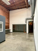 6121 Santa Monica Blvd, Los Angeles, CA à louer Photo intérieure– Image 1 sur 8