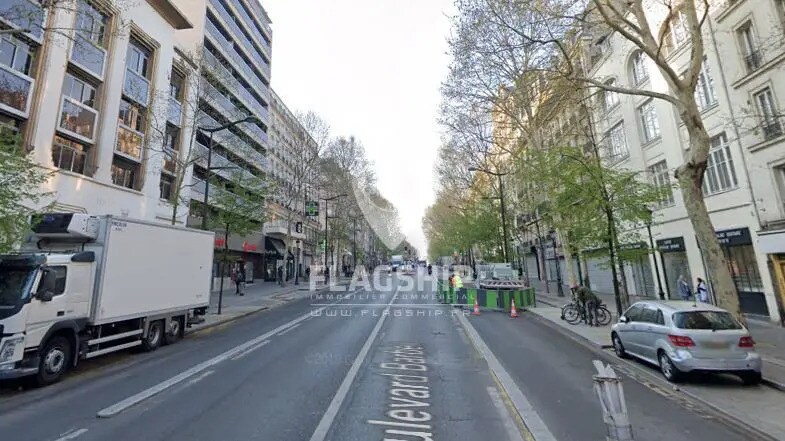 Local commercial dans Paris à louer - Photo de l’immeuble – Image 2 sur 3