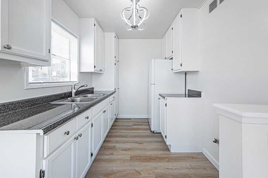 1475 Venice Blvd, Los Angeles, CA à vendre - Photo de l’immeuble – Image 3 sur 37