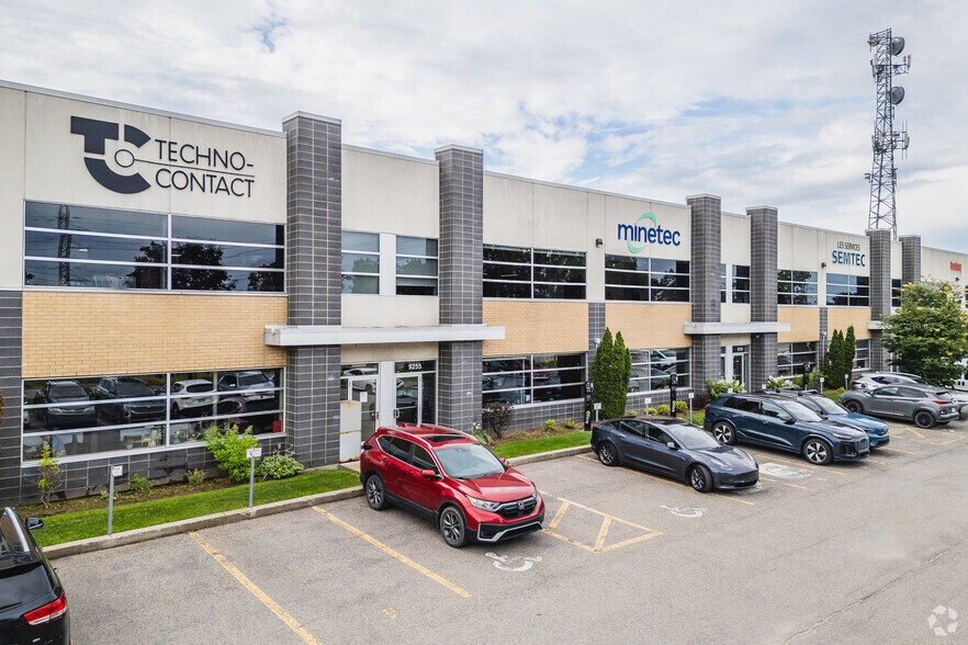 9251-9283 Thimens Rue, Pierrefonds, QC à louer - Photo de l’immeuble – Image 3 sur 7