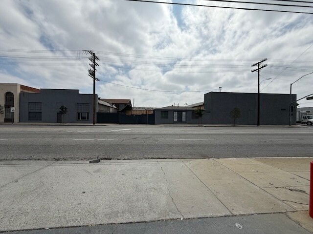 5408 S Santa Fe Ave, Vernon, CA à louer - Photo de l’immeuble – Image 3 sur 19