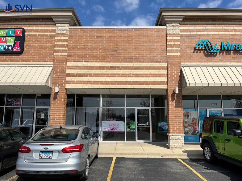 801-875 N Randall Rd, Batavia, IL à louer - Photo de l’immeuble – Image 3 sur 4