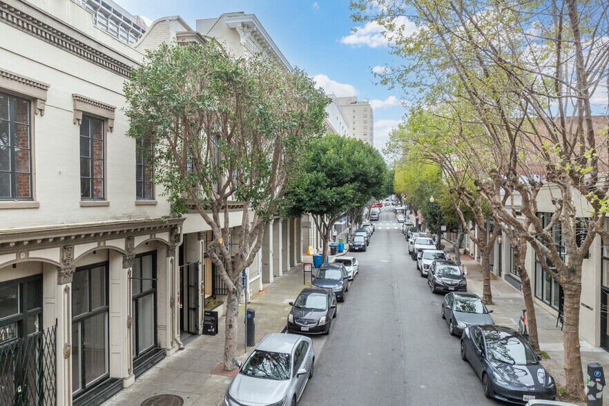 445 Jackson St, San Francisco, CA à louer - Photo de l’immeuble – Image 3 sur 4