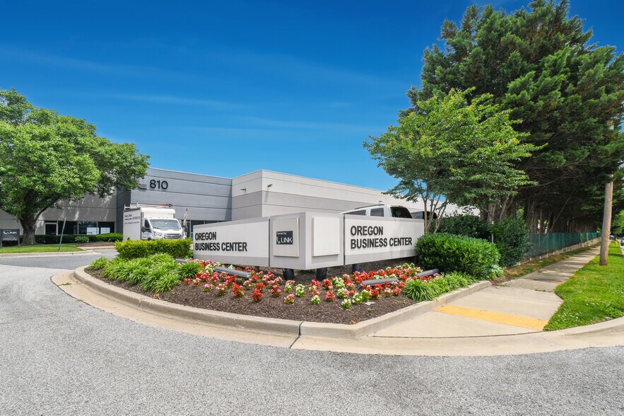 810 Oregon Ave, Linthicum, MD à louer - Photo de l’immeuble – Image 3 sur 20