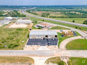 200 Eurostar Dr, Pleasanton, TX - Vue aérienne  vue de carte - Image1