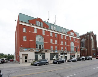 Plus de détails pour 136 Ontario St, Stratford, ON - Local commercial à louer