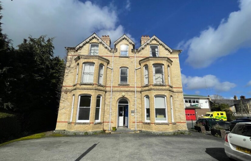 35 Garth Rd, Builth Wells à vendre - Photo de l’immeuble – Image 2 sur 12