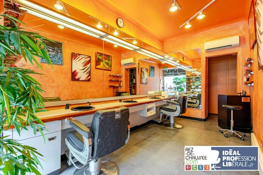 Local commercial dans Paris à vendre - Photo intérieure – Image 1 sur 7