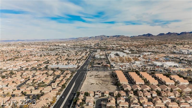 cactus, Las Vegas, NV à vendre - Photo de l’immeuble – Image 1 sur 14