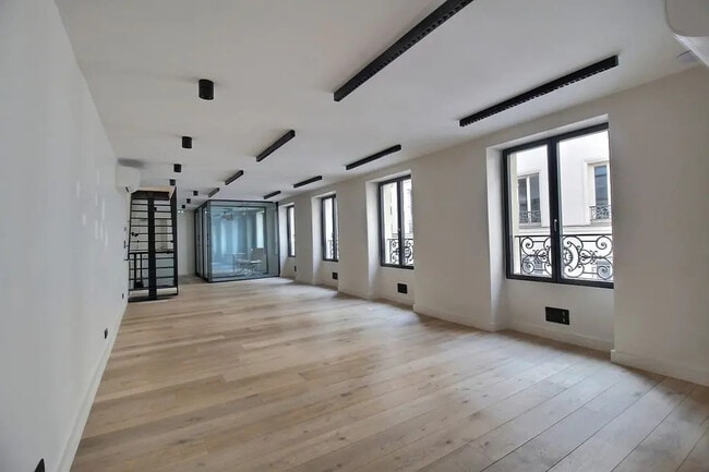 Plus de détails pour 135 Boulevard De Sébastopol, Paris - Bureau à louer