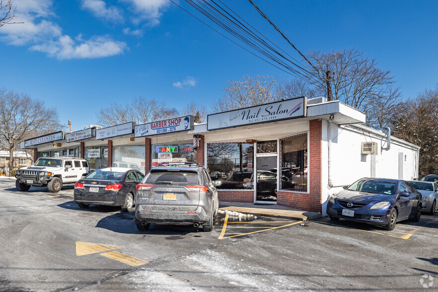 409-419 Lake Ave, Nesconset, NY à vendre - Photo de l’immeuble – Image 2 sur 5