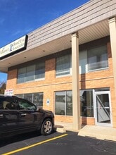 1210-1228 Towanda Ave, Bloomington, IL à louer Photo de l’immeuble– Image 1 sur 6