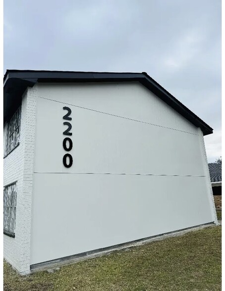 2200 Bancroft St, Lake Charles, LA à vendre - Photo de l’immeuble – Image 1 sur 35