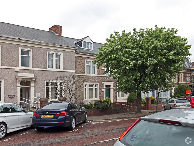 18 Bewick Rd, Gateshead à louer - Photo de l’immeuble – Image 2 sur 2