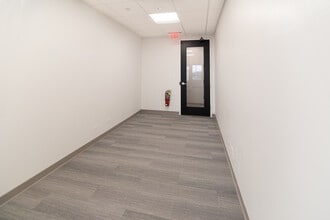 1051 Perimeter Dr, Schaumburg, IL à louer Photo intérieure– Image 2 sur 8