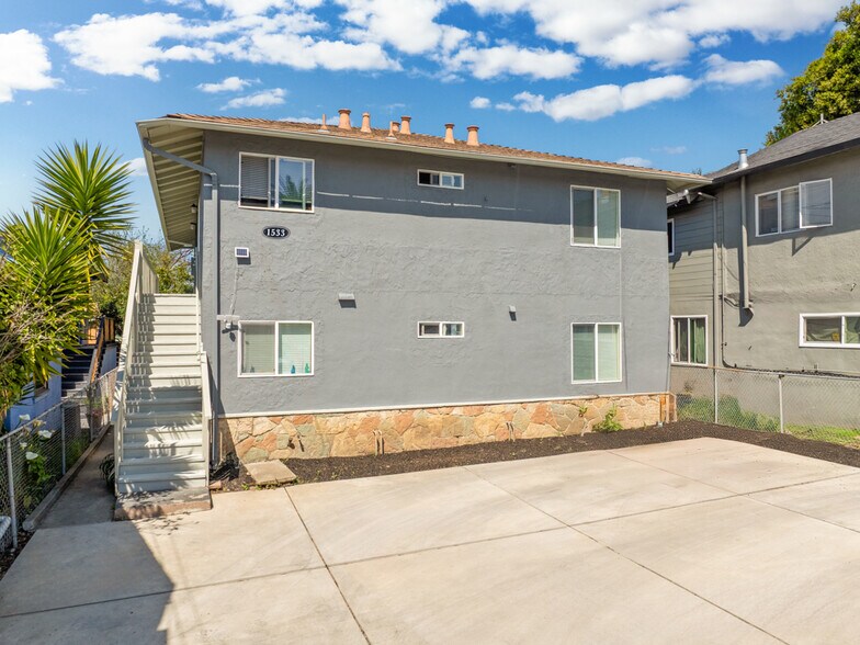 1533 Julia St, Berkeley, CA à vendre - Photo de l’immeuble – Image 1 sur 19