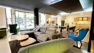 Plus de détails pour Local commercial à louer