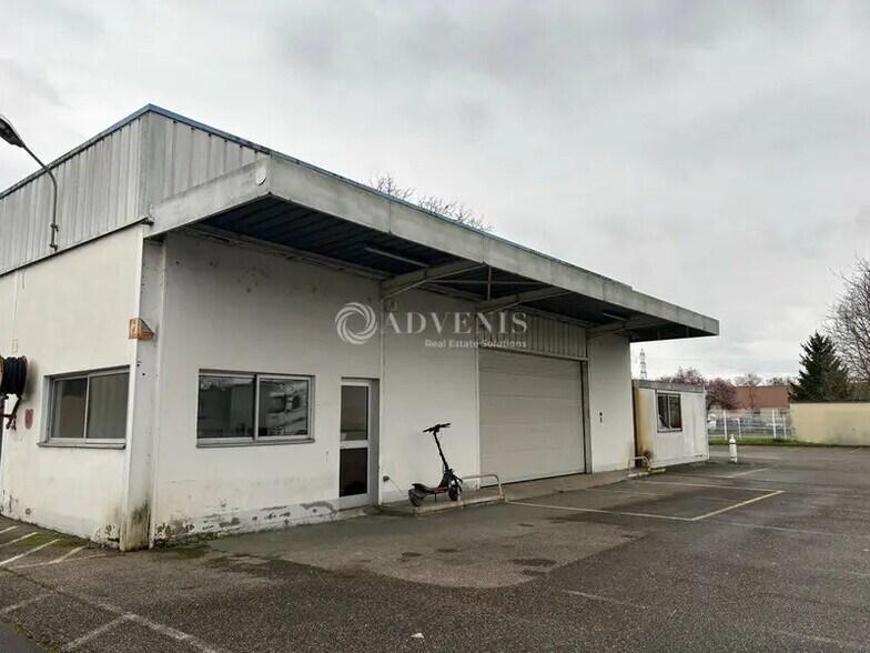 Local d’activités dans Illkirch-Graffenstaden à louer - Photo de l’immeuble – Image 3 sur 12