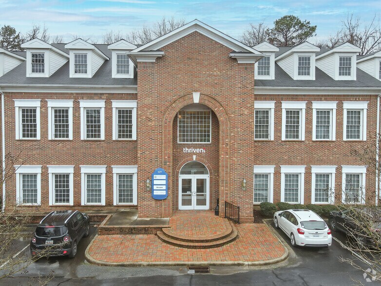 609 S New Hope Rd, Gastonia, NC à louer - Photo de l’immeuble – Image 3 sur 5