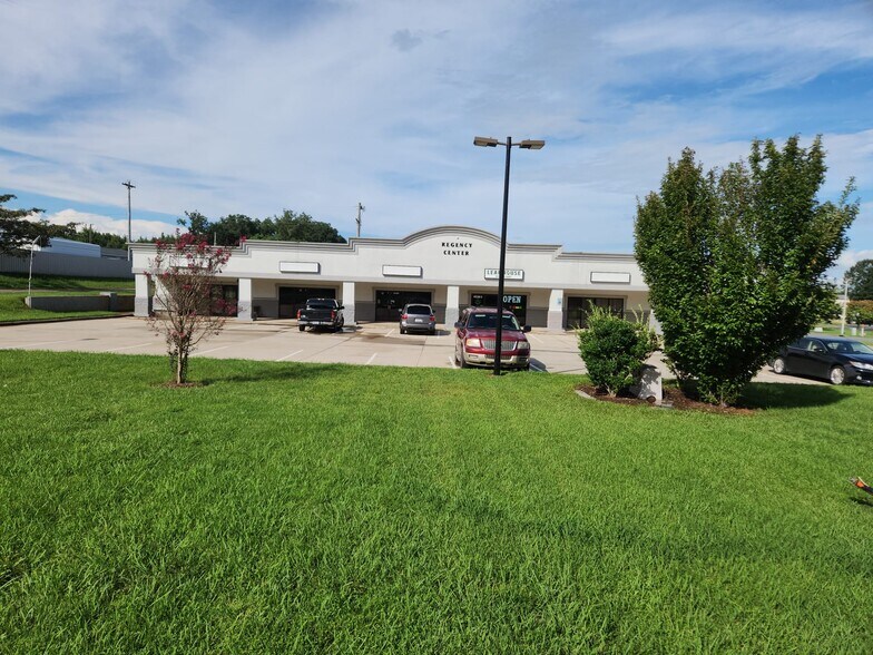 4630 W Hwy 74, Monroe, NC à louer - Photo de l’immeuble – Image 1 sur 10