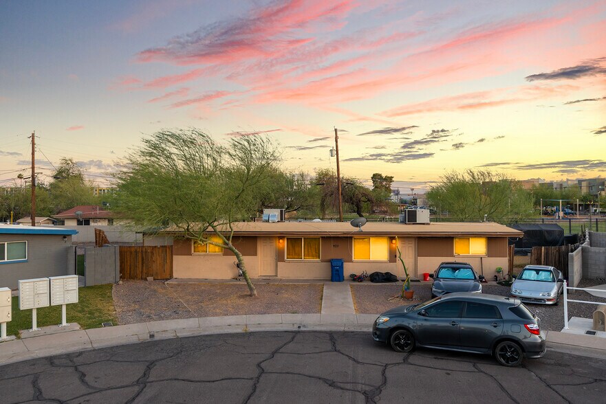 920 S Kenwood Cir, Tempe, AZ à vendre - Photo de l’immeuble – Image 2 sur 22